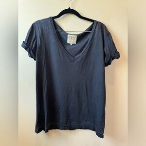 Chaser brand rolled sleeve black top size medium
